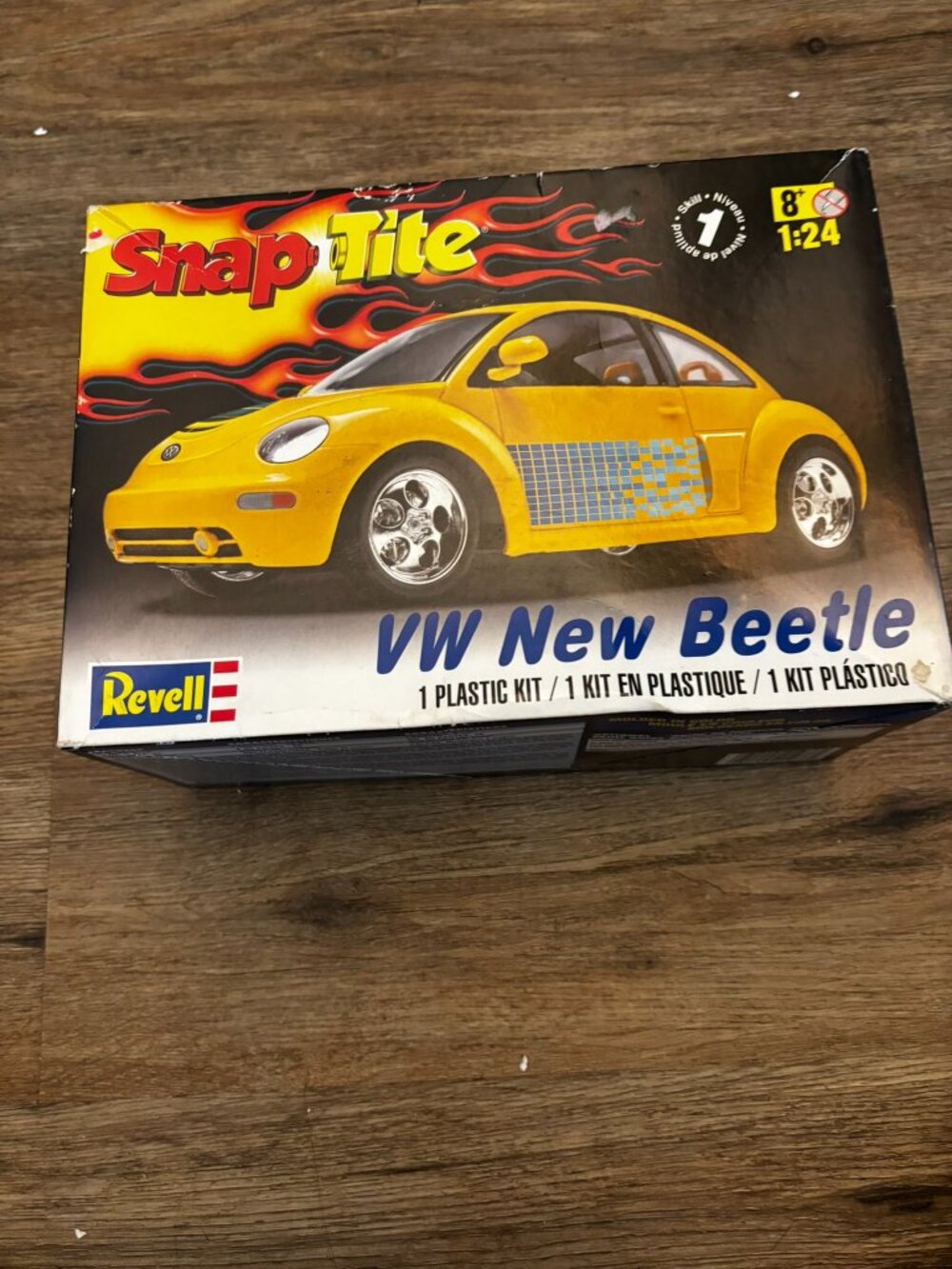 Revell model kit snap tite VW New Beetle 1:24 factory sealed parts